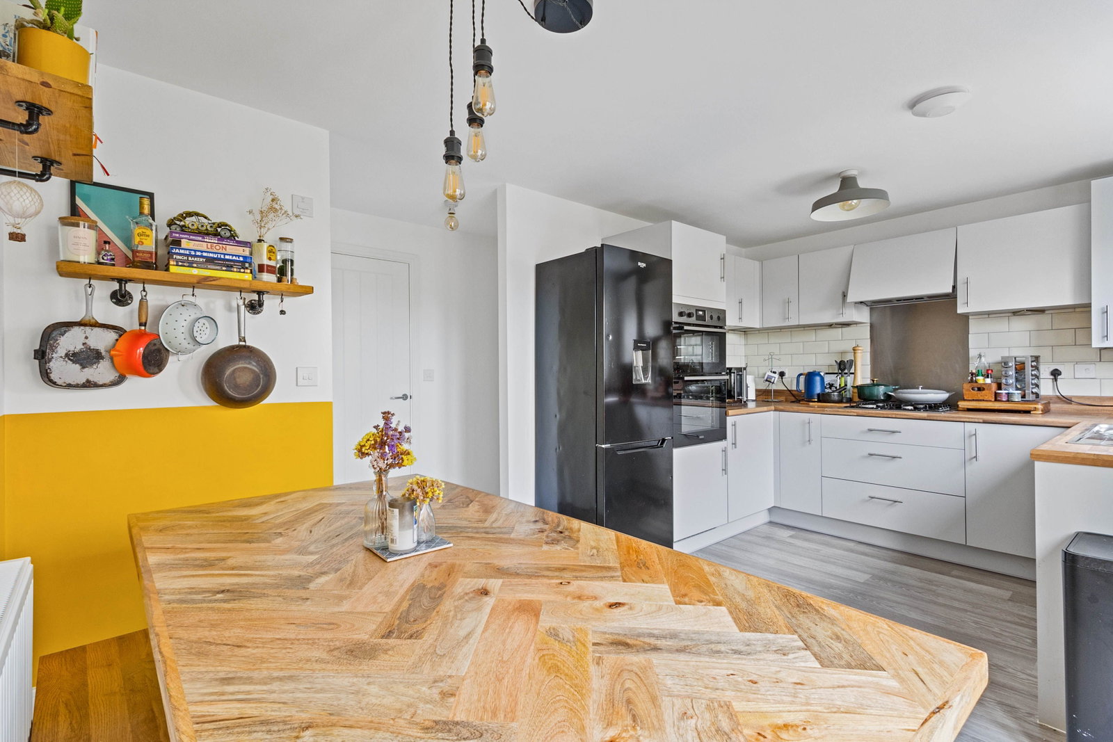 Semi Detached House in Featherstone