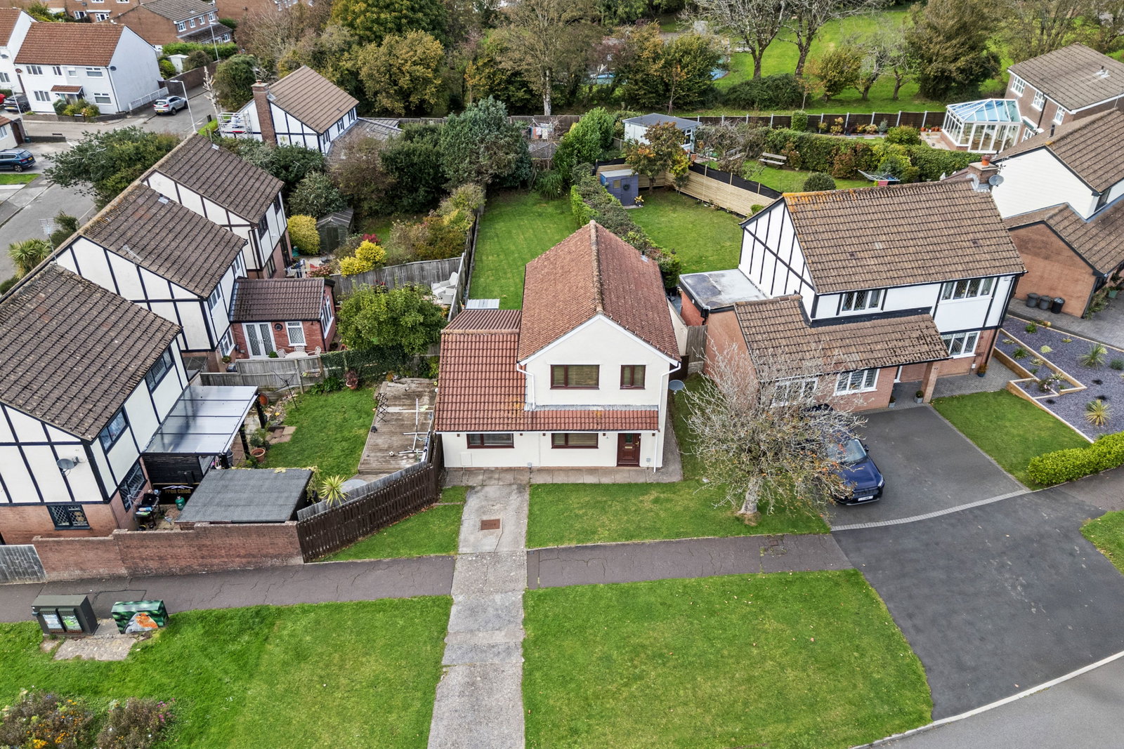 Detached House in Swansea