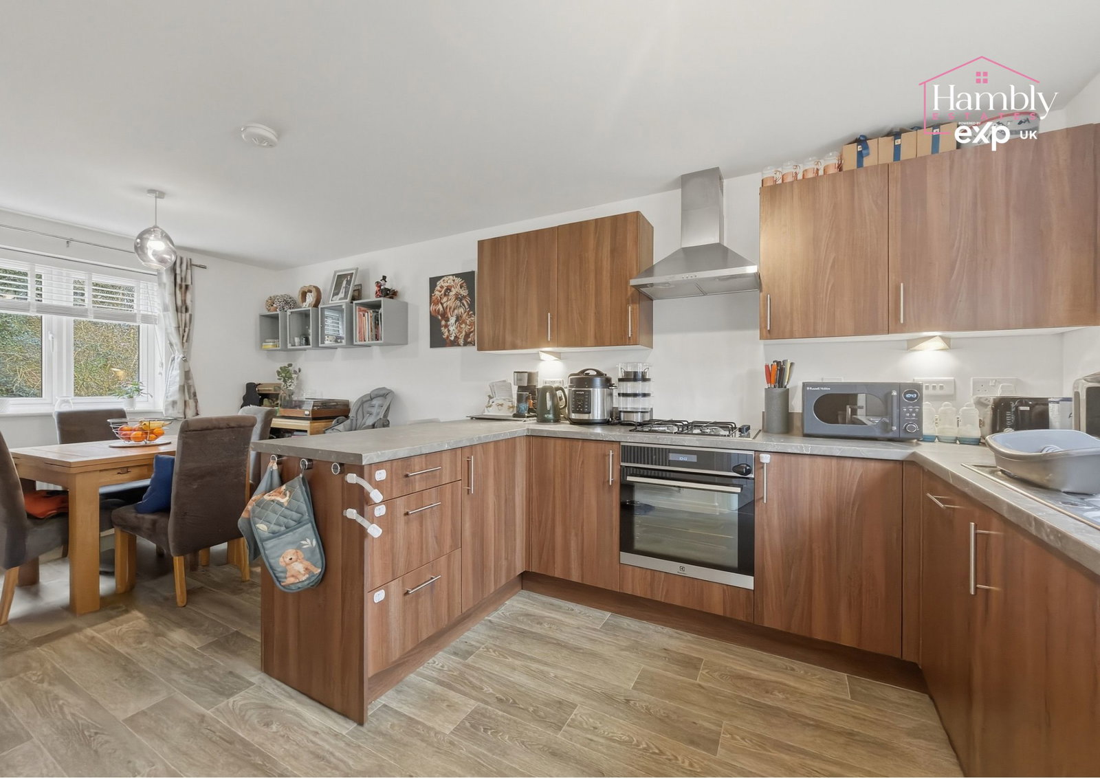 Detached House in Capel Llanilltern