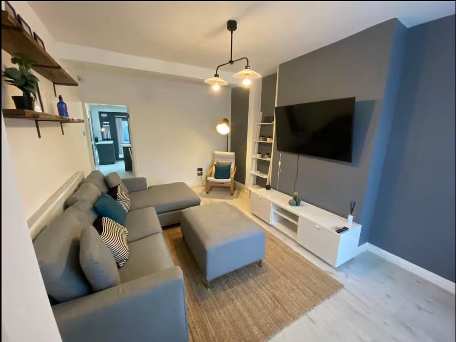 Semi Detached House in Manchester