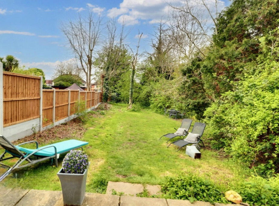 Detached House in Romford
