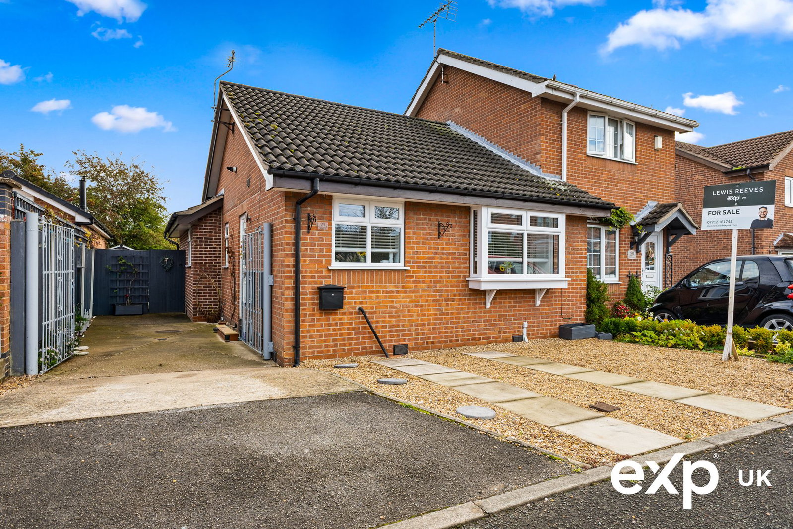 Semi Detached Bungalow in Mansfield