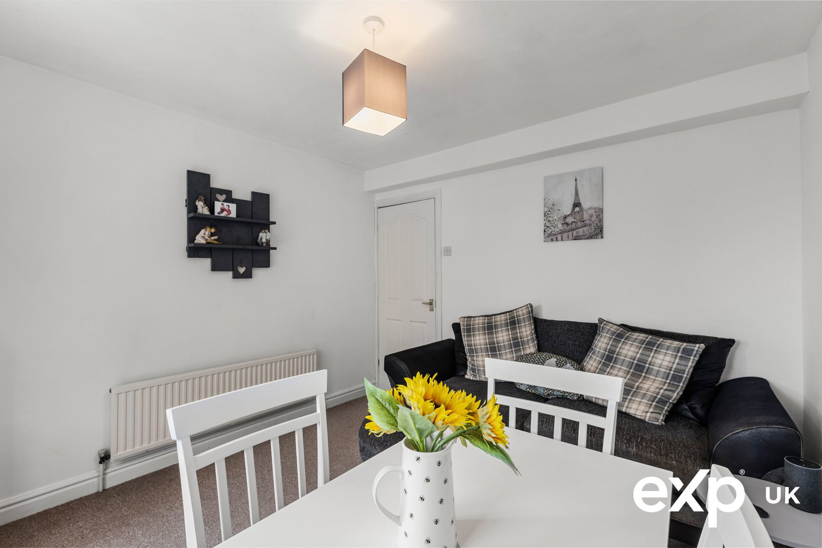 Semi Detached Bungalow in Mansfield