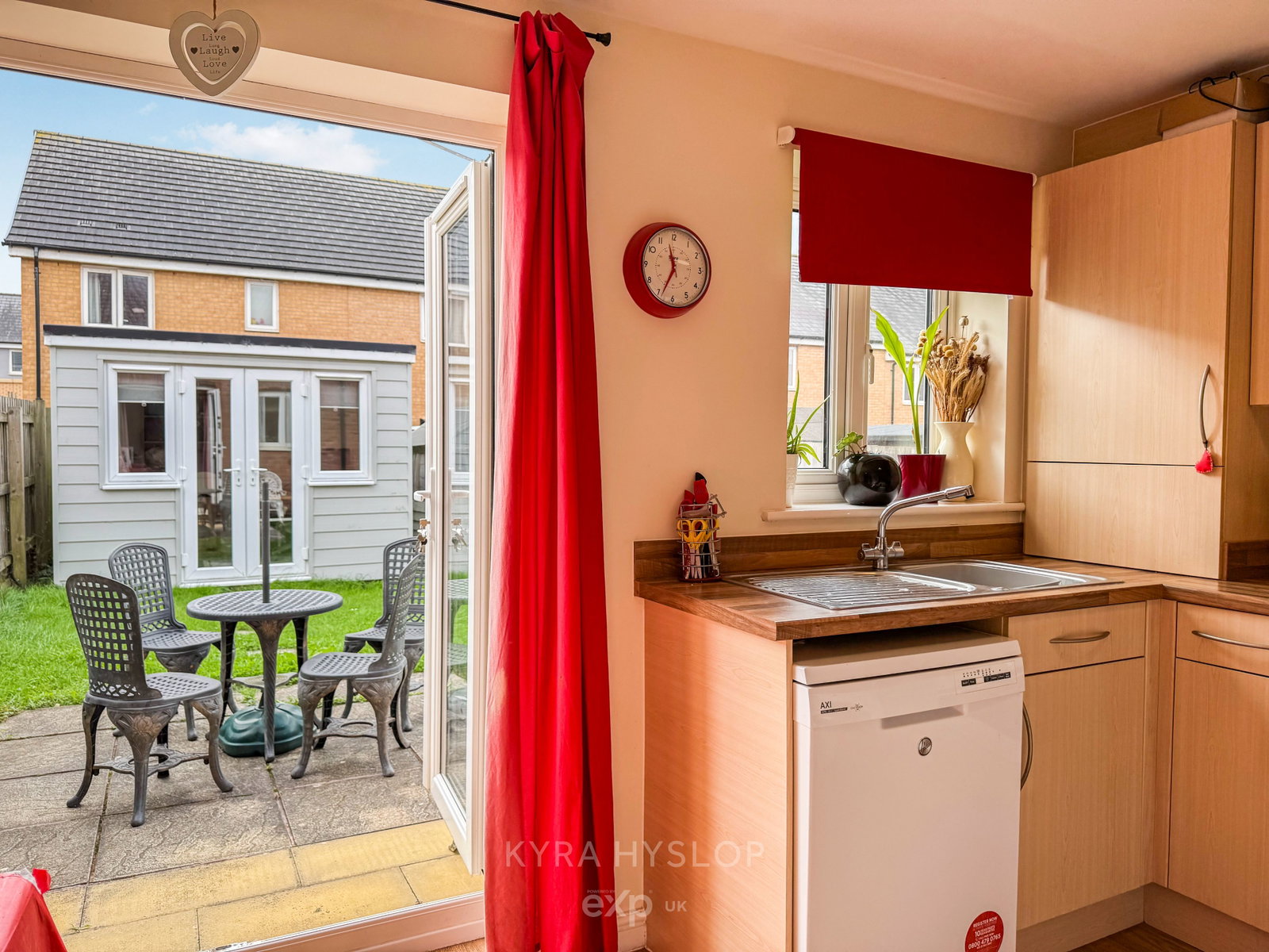 Semi Detached House in Exeter