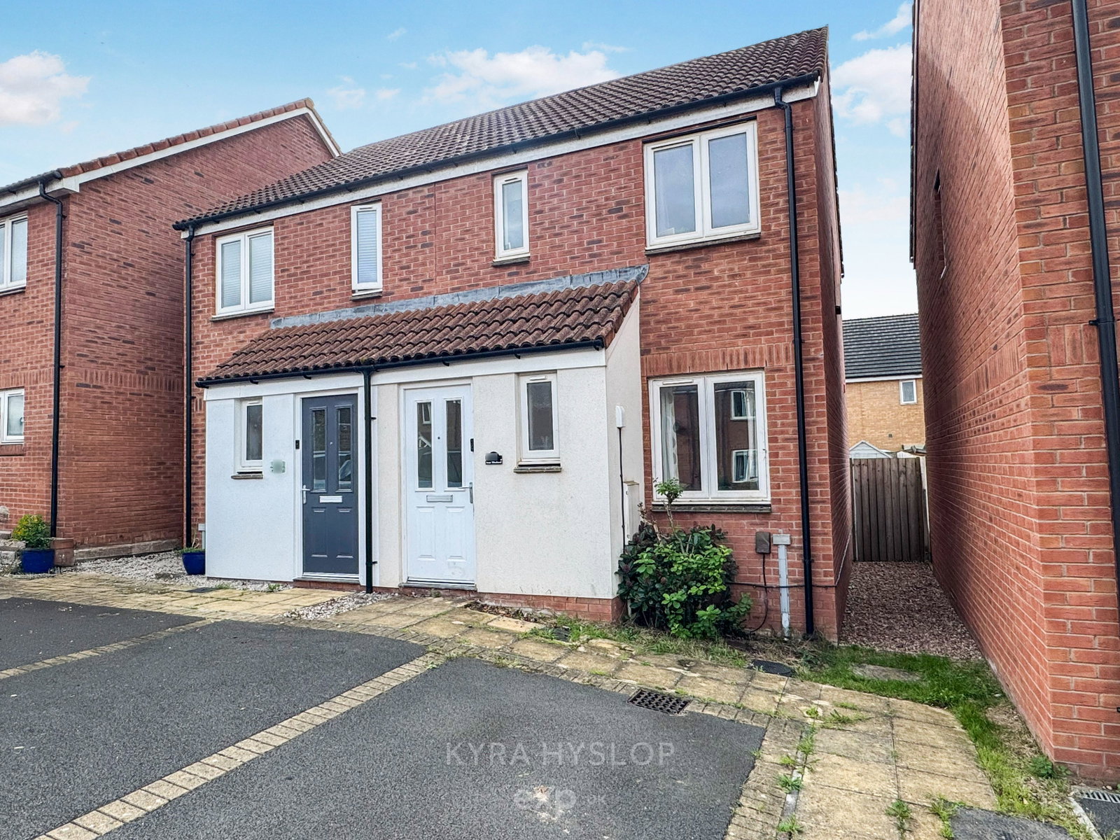 Semi Detached House in Exeter