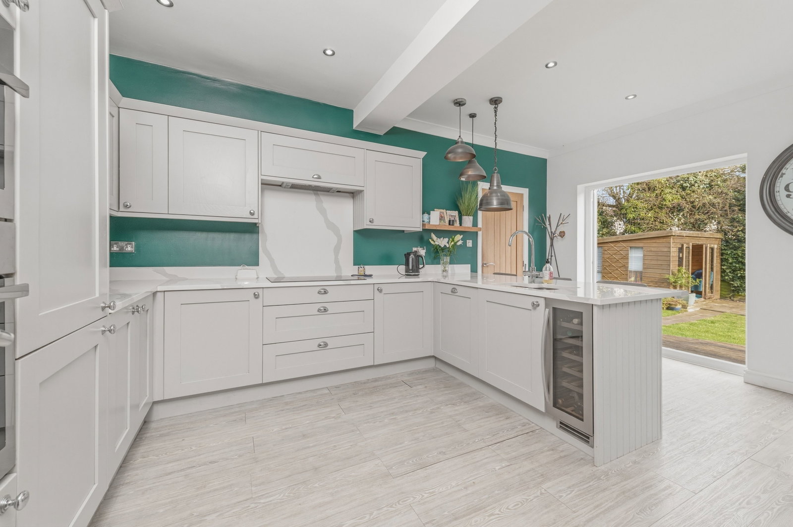 Semi Detached House for sale in Leeds, Barrowby Avenue, Leeds, LS15 8QF, 1593 m²