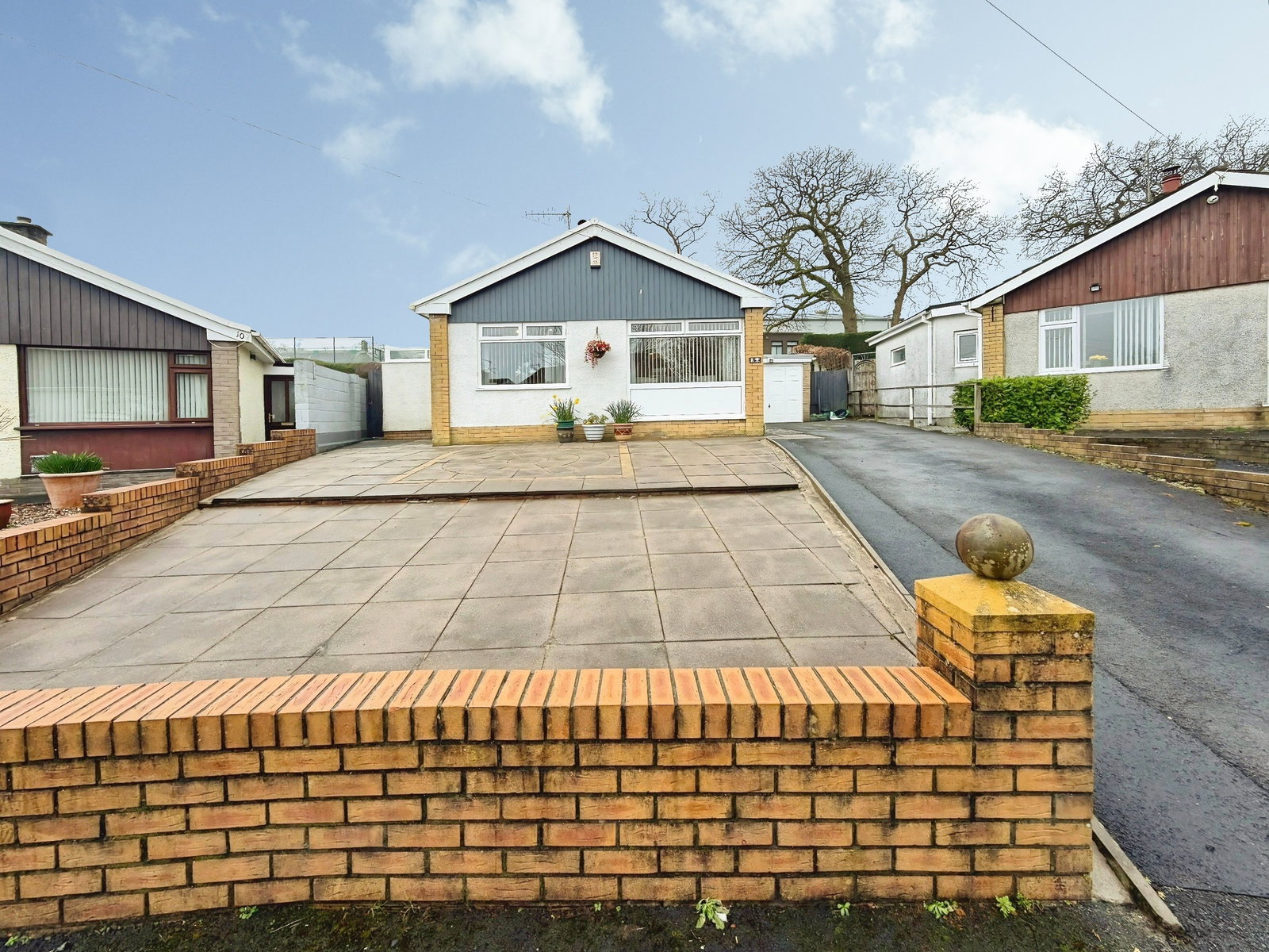 Bungalow in Gowerton