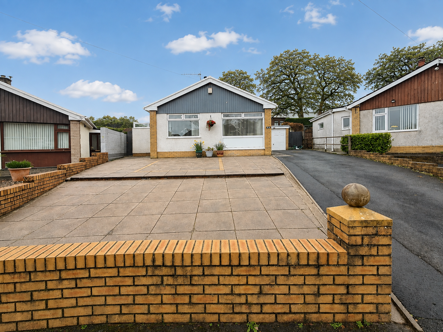 Bungalow in Gowerton