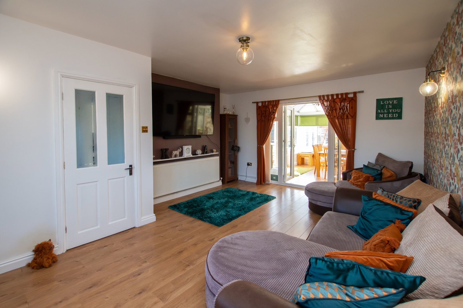 Semi Detached House in Louth