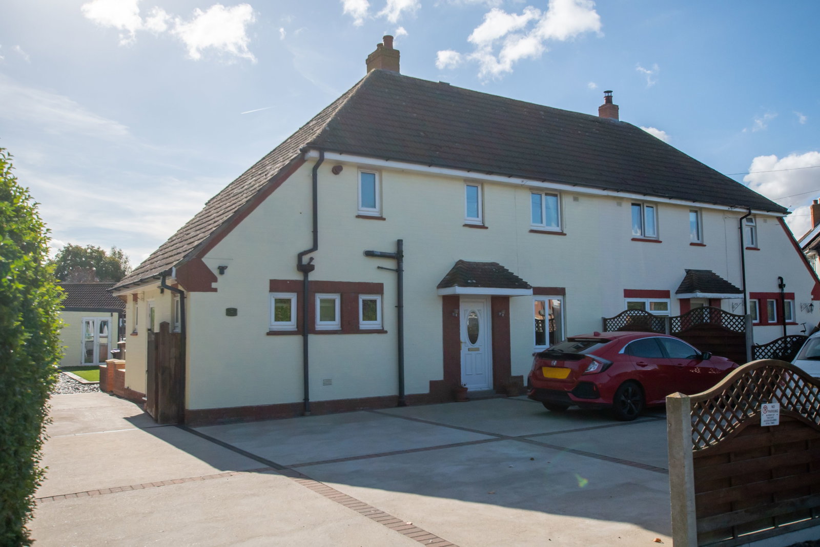 Semi Detached House in Louth