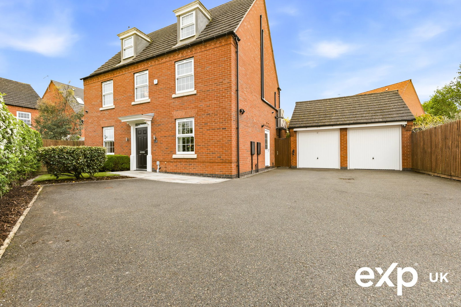 Detached House in Nottingham