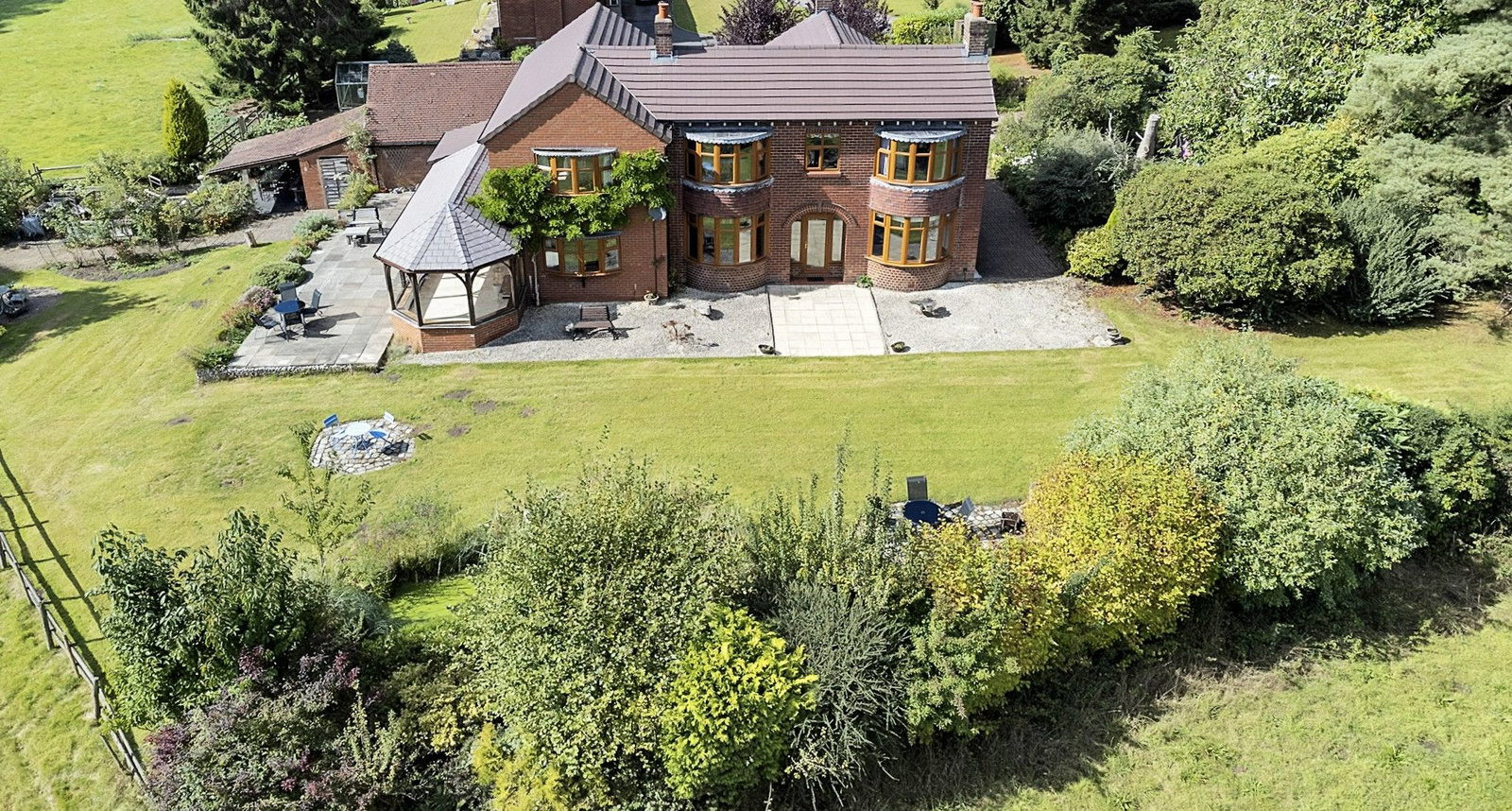 Detached House in Macclesfield