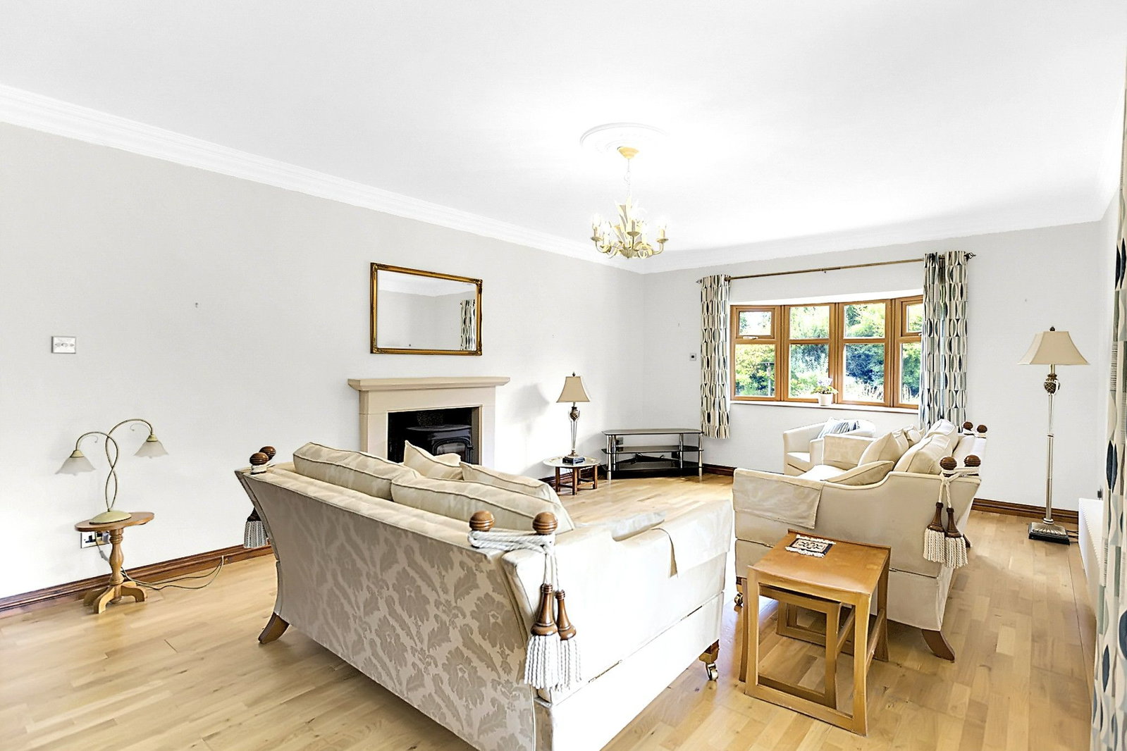 Detached House in Macclesfield