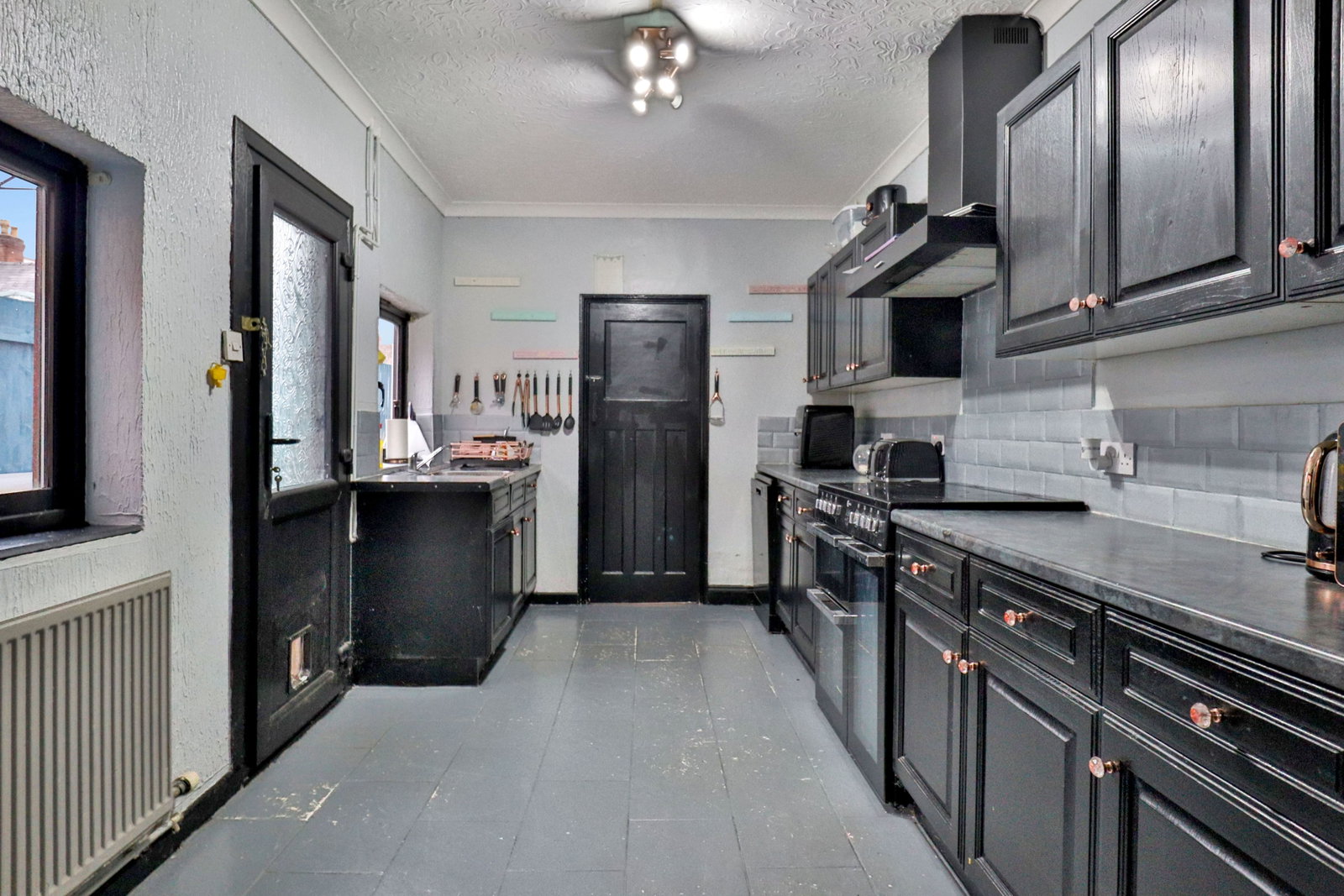 Semi Detached House in Gloucester