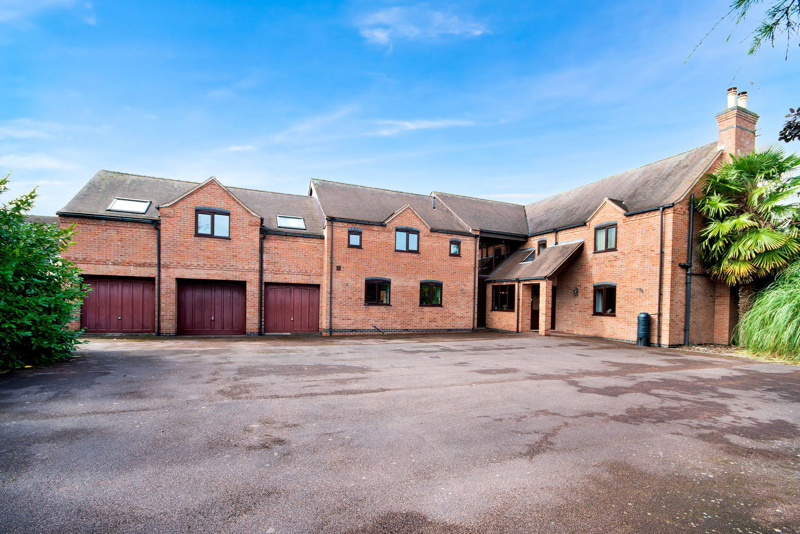 Detached House in Newark