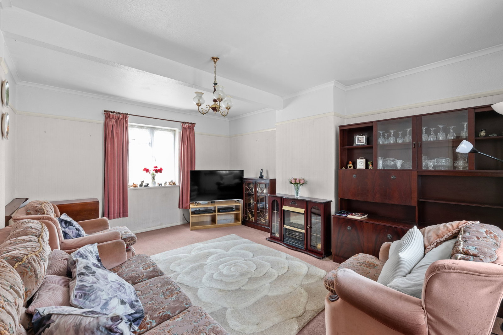 Semi Detached House in Epsom