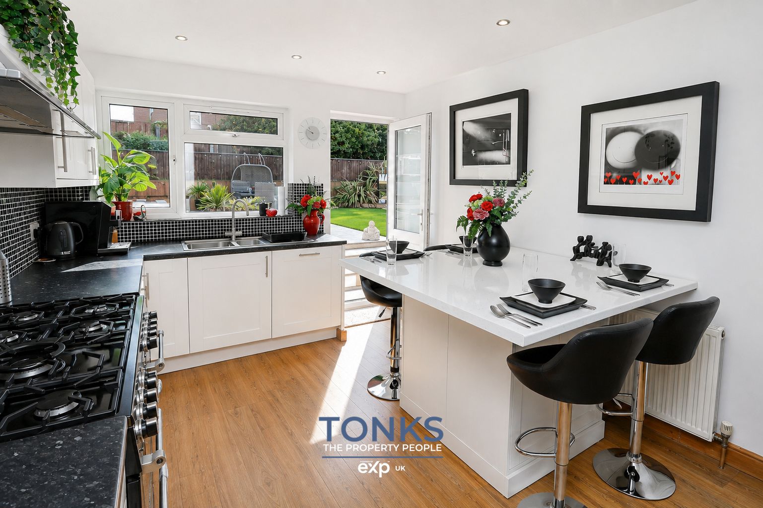 Detached House for sale in Halesowen, County Park Avenue, Halesowen, B62 8SX
