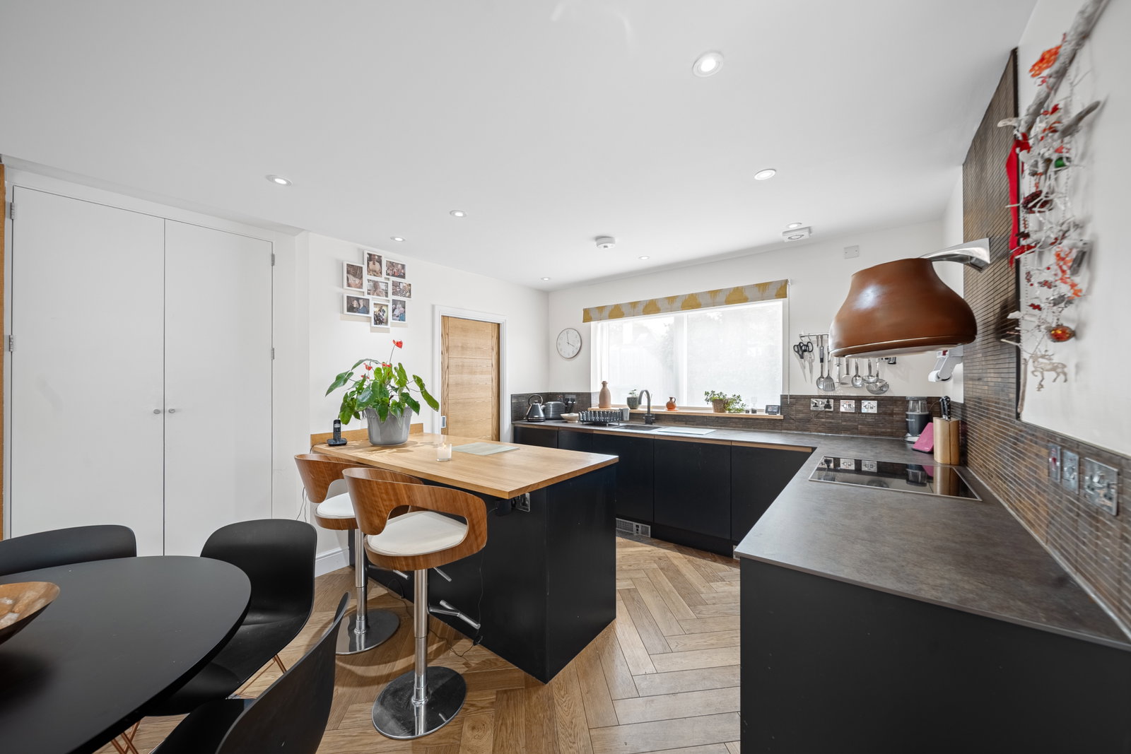 Detached House for sale in London, Rosse Mews, London, SE3 0LP, 1406 m²