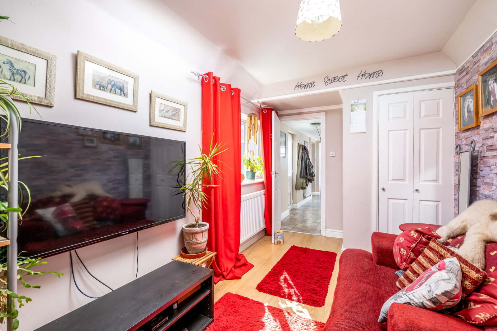 Semi Detached House in Aylesbury