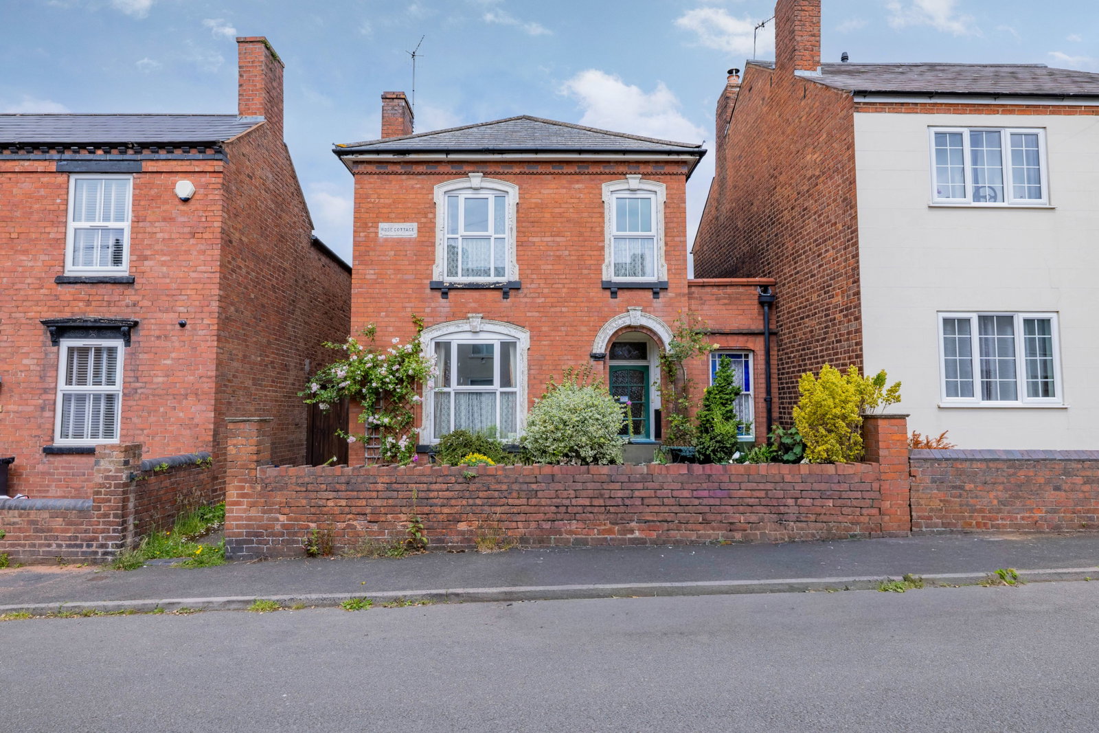 Link Detached House in Stourbridge
