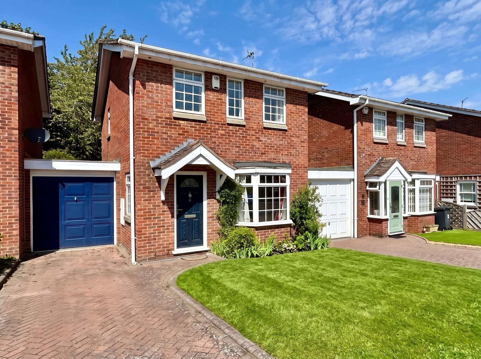 Link Detached House in Warwick