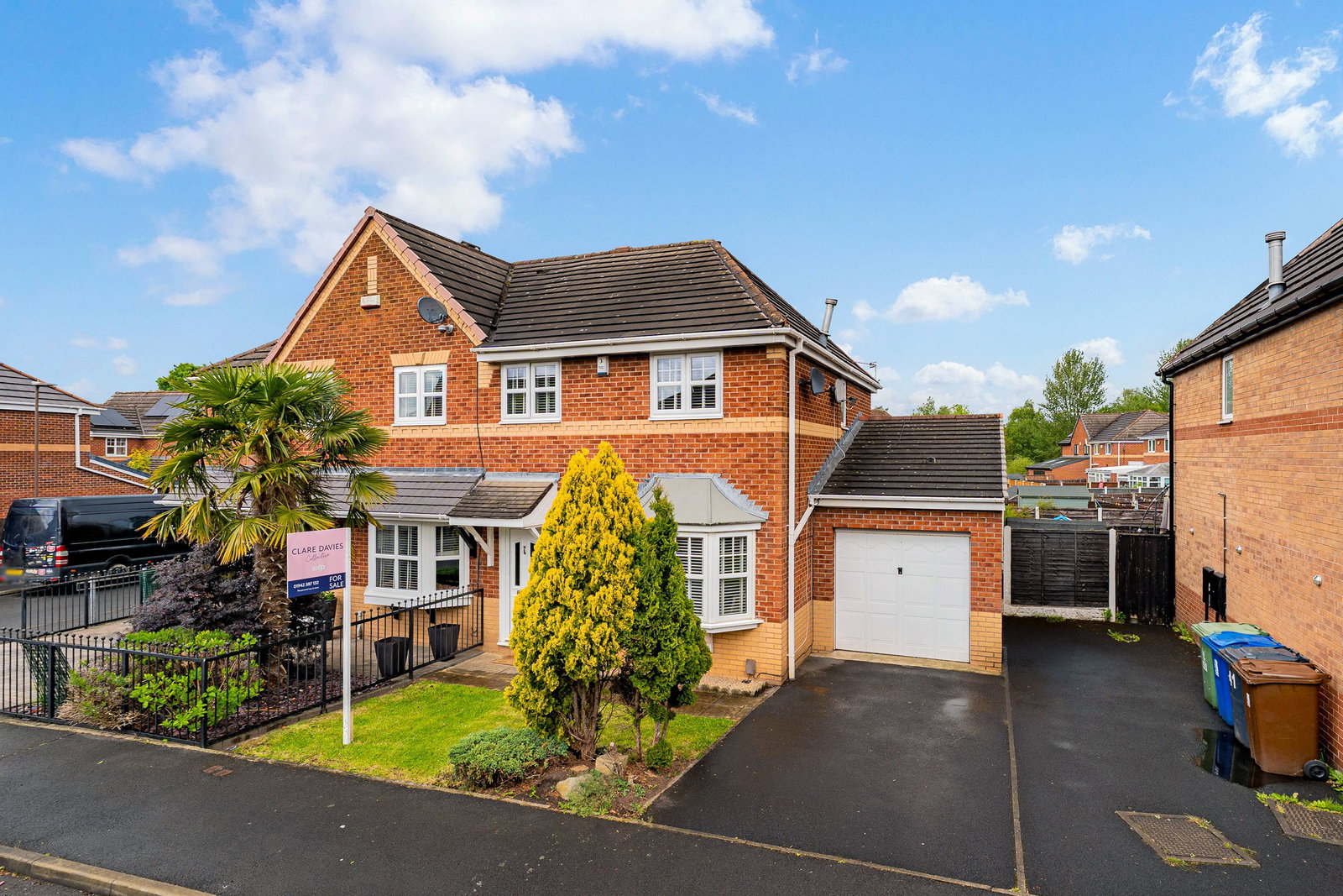 Semi Detached House in Leigh