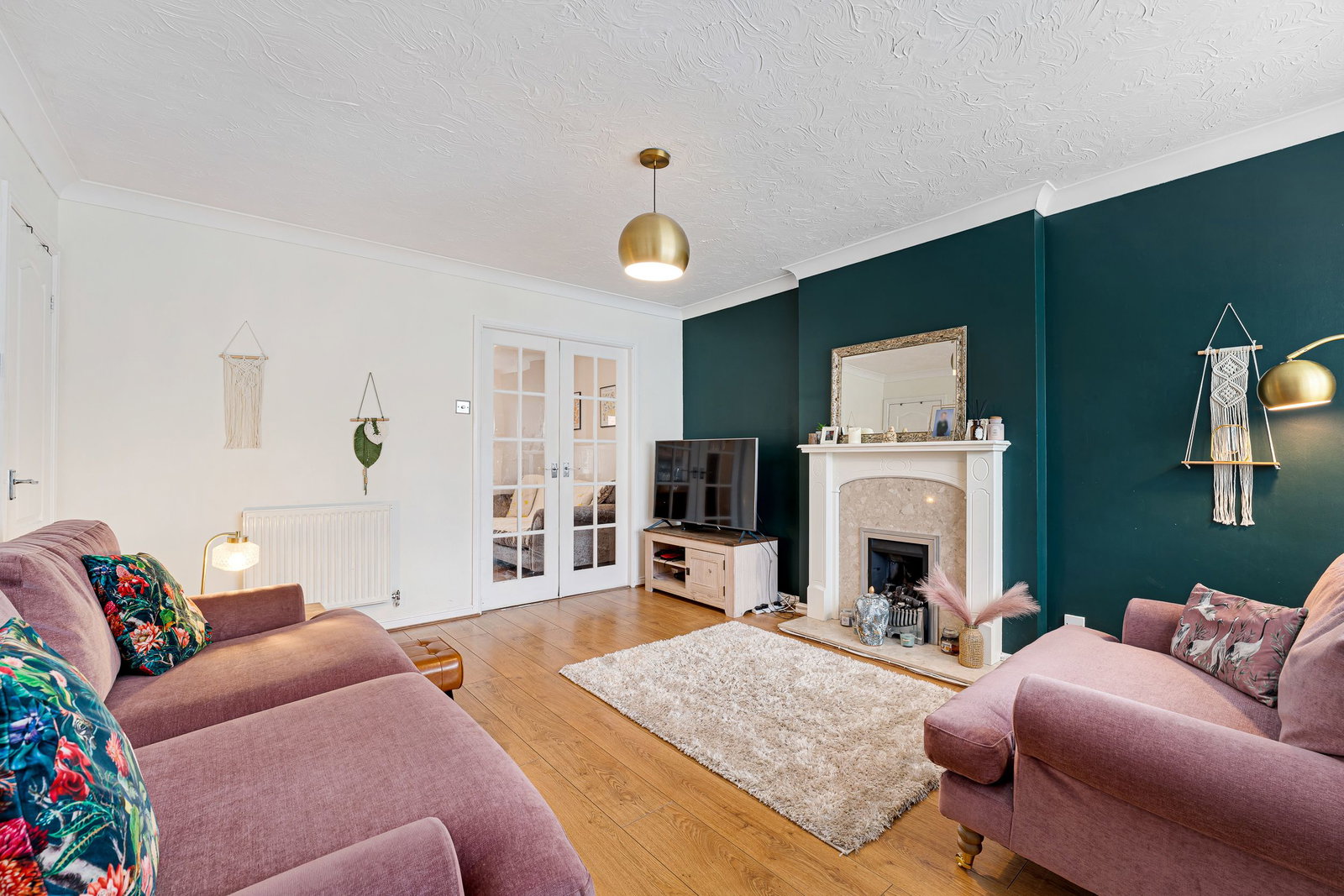 Semi Detached House in Leigh