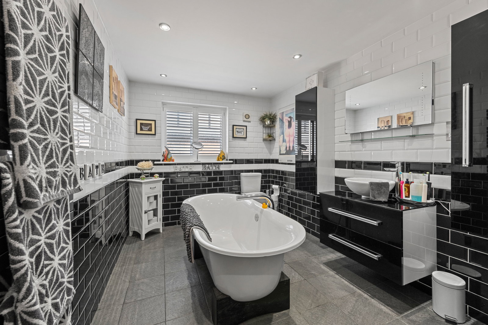 Detached House for sale in Grantham, Woodland View on Manor Drive in Harlaxton, Grantham, 3250 m²