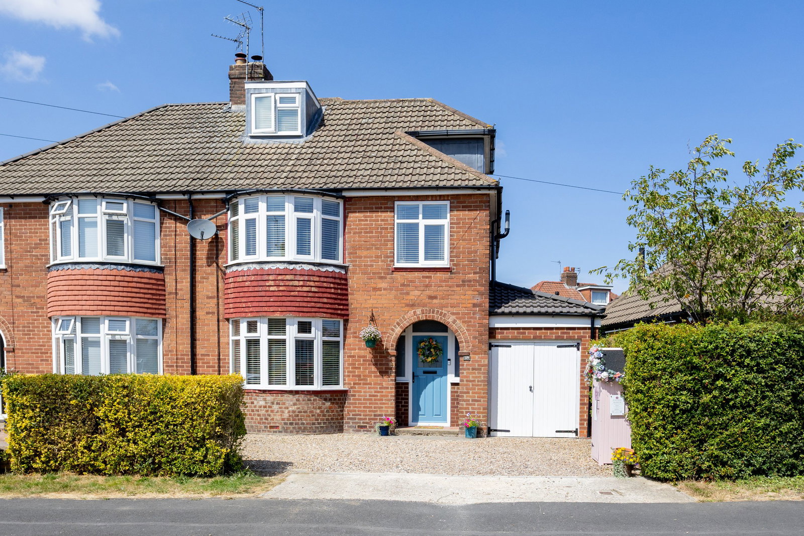 Semi Detached House in York