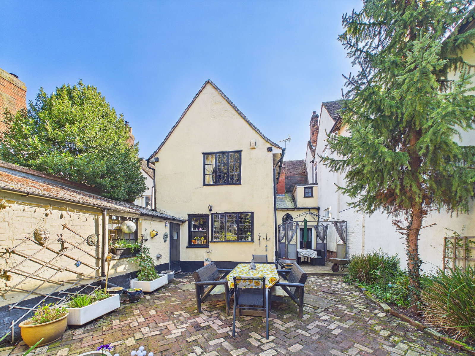 Semi Detached House in Braintree