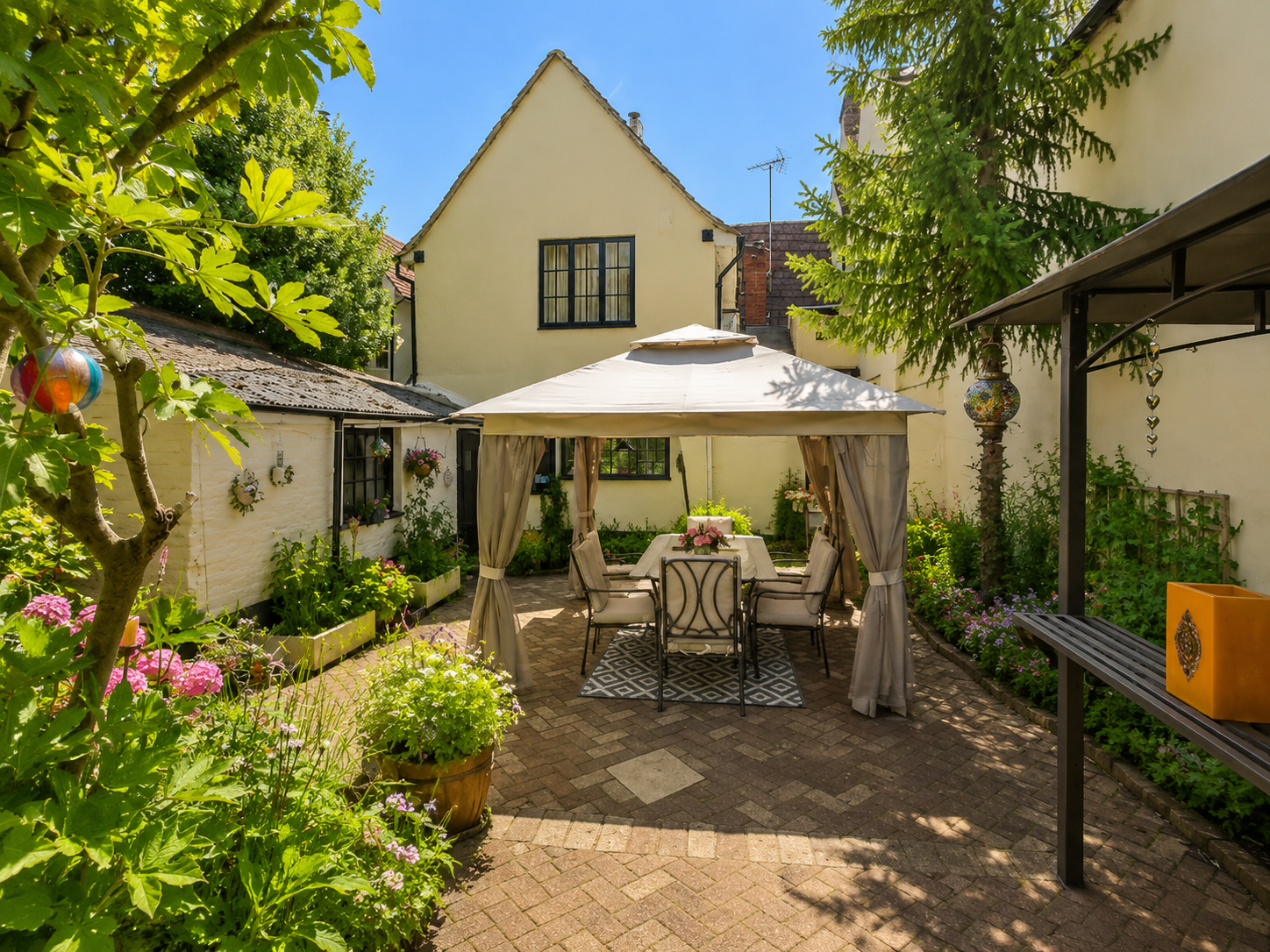 Semi Detached House in Braintree