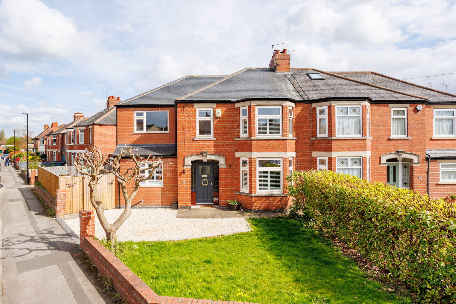 Semi Detached House in York