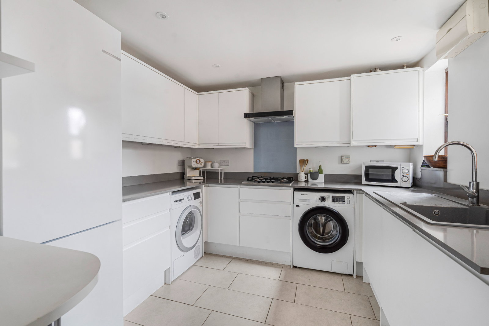 Terraced House for sale in Cheltenham, Farriers Reach, Bishops Cleeve, Cheltenham, GL52