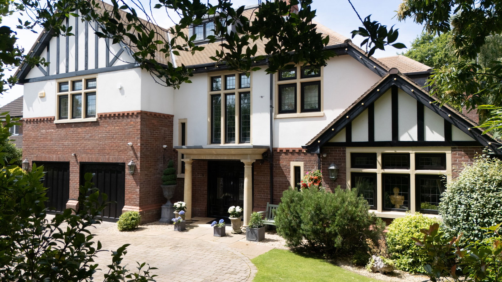 Detached House in Formby