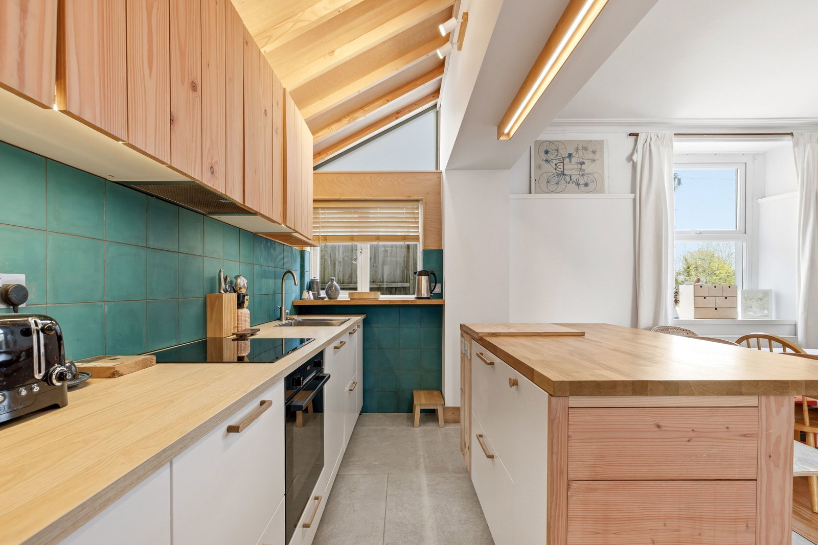 Semi Detached House in Swansea