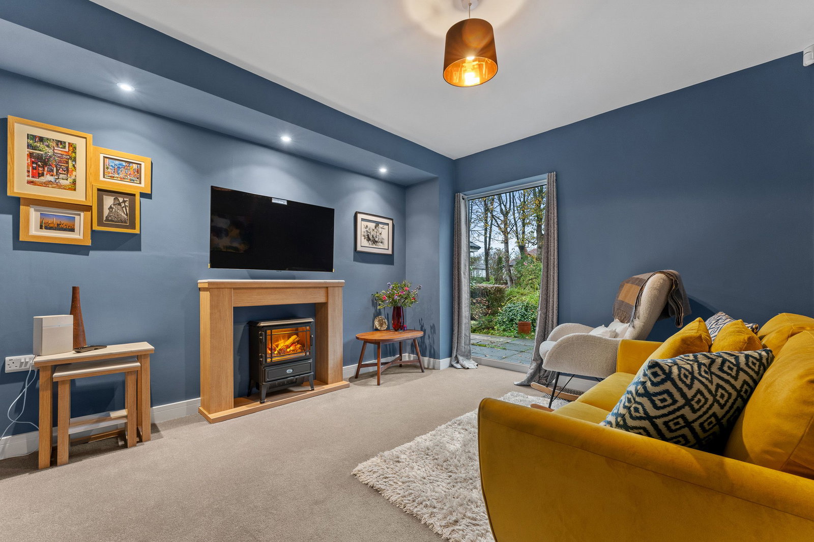 Detached House in Monton
