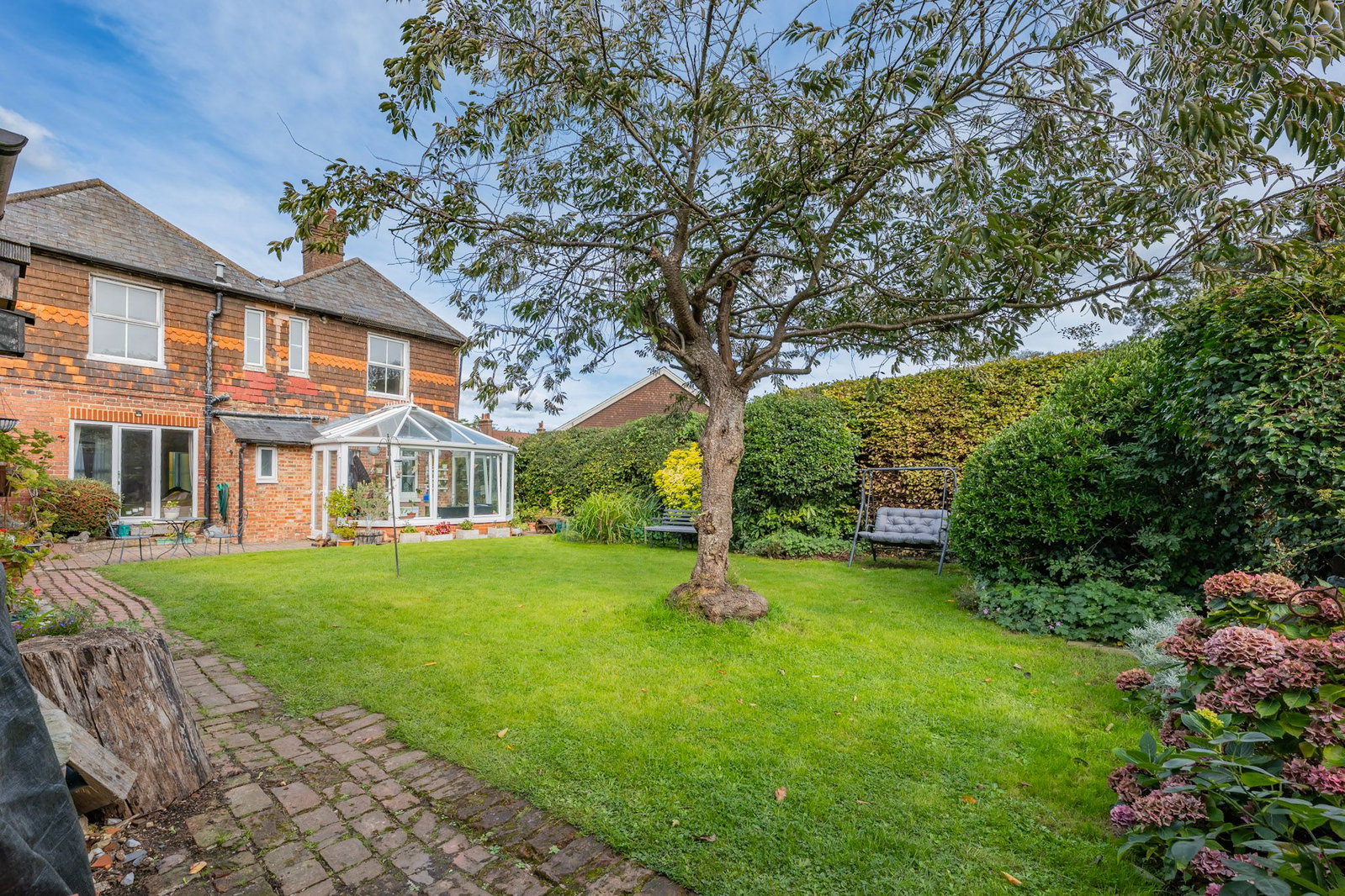 Detached House for sale in Crowborough, Walshes Road, Crowborough, TN6 3RE