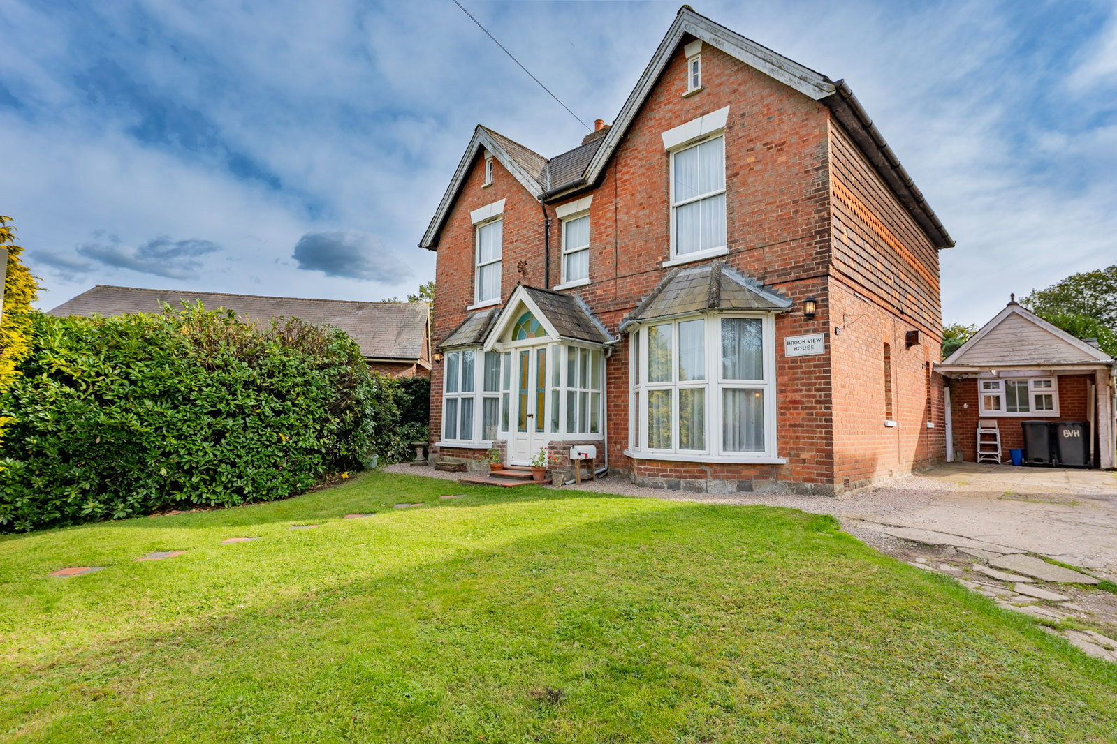 Detached House for sale in Crowborough, Walshes Road, Crowborough, TN6 3RE