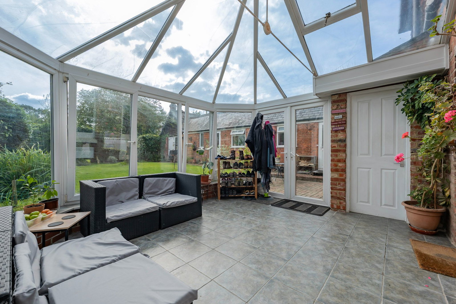 Detached House for sale in Crowborough, Walshes Road, Crowborough, TN6 3RE