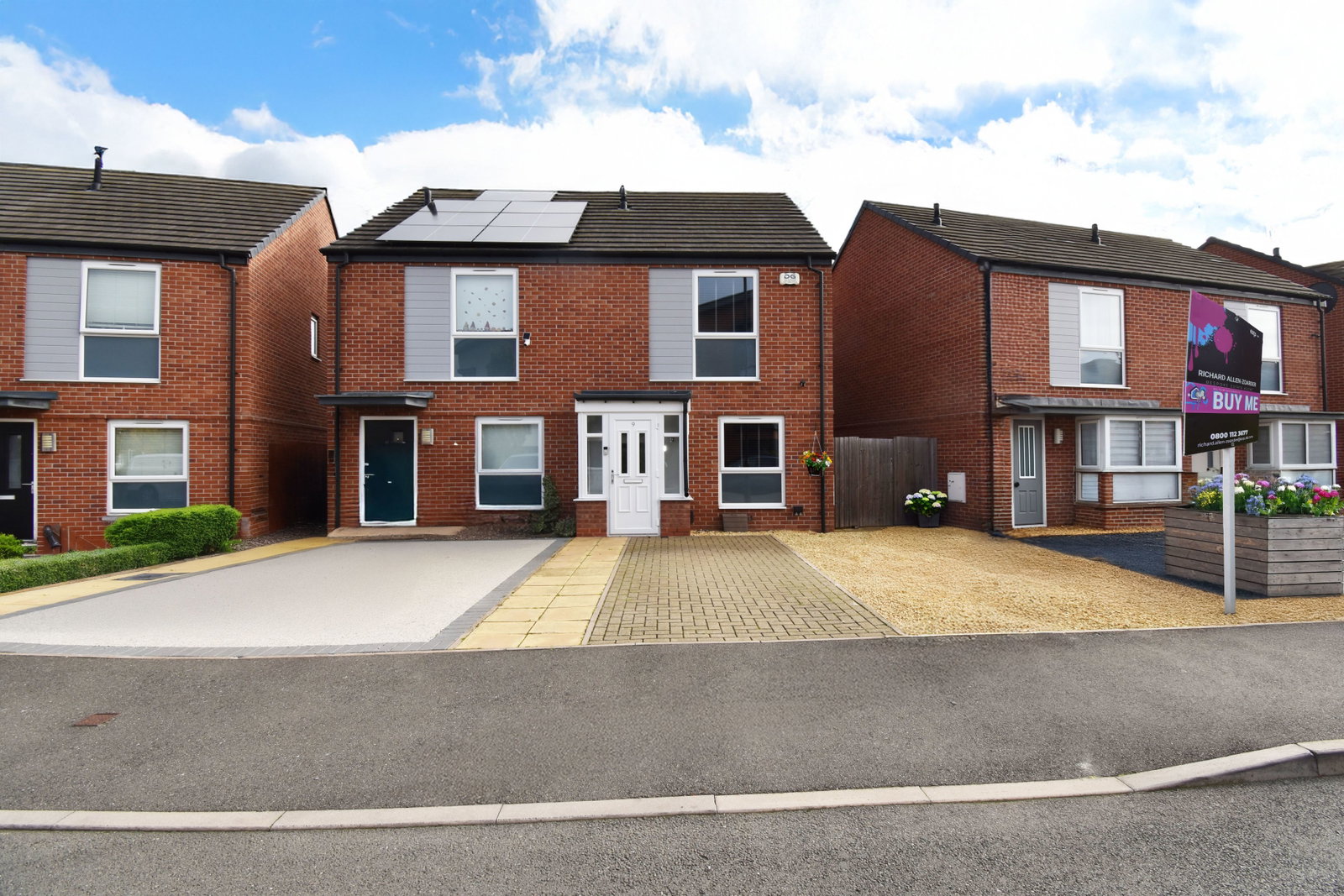 Semi Detached House for sale in Bilston, Sorrel Drive, Bilston, WV14 8QN