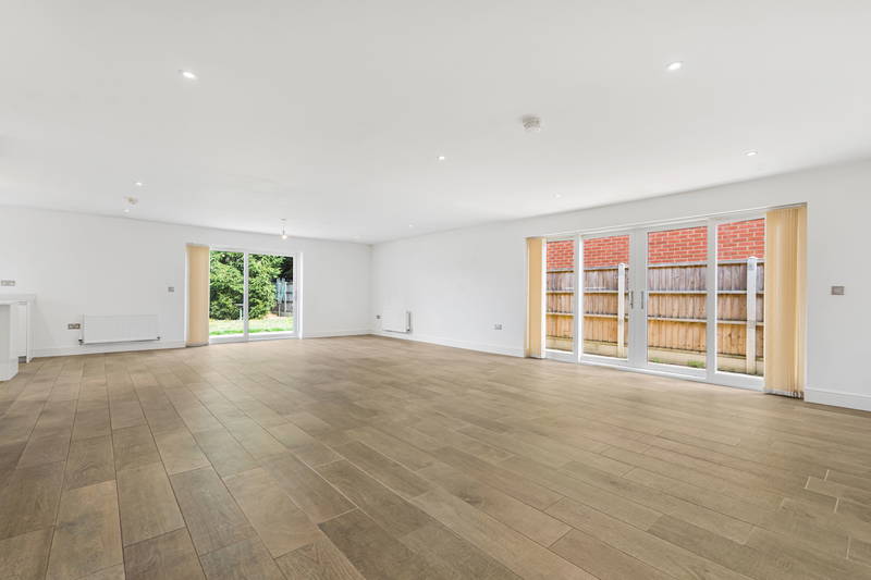 Bungalow in Brentwood