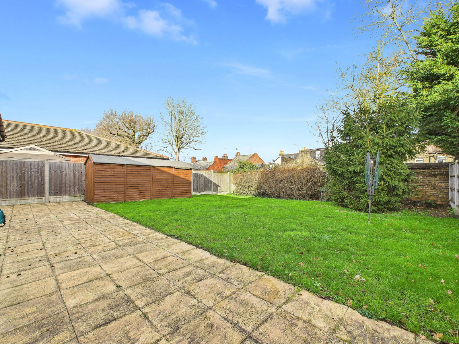 Bungalow in Brentwood