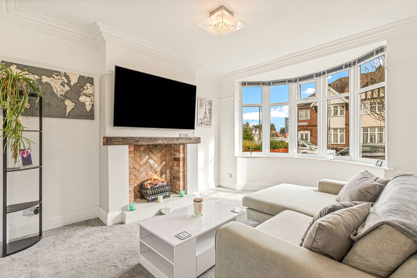 Semi Detached House in Leicester