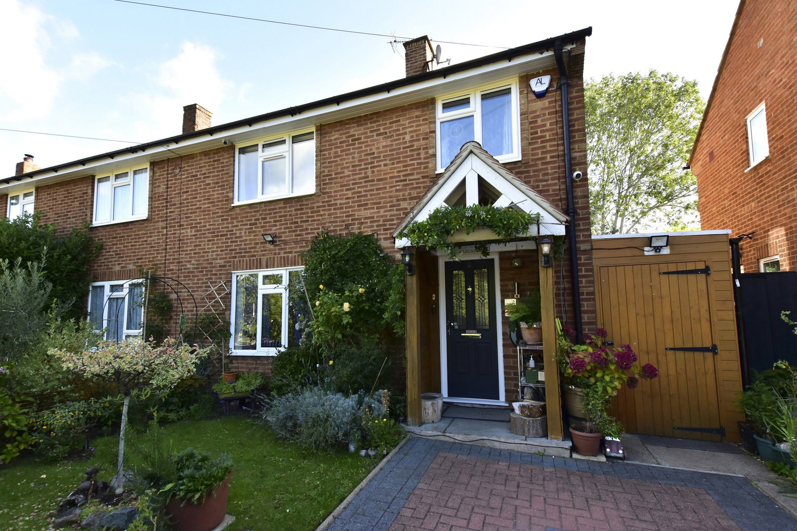 Semi Detached House in Abbots Langley
