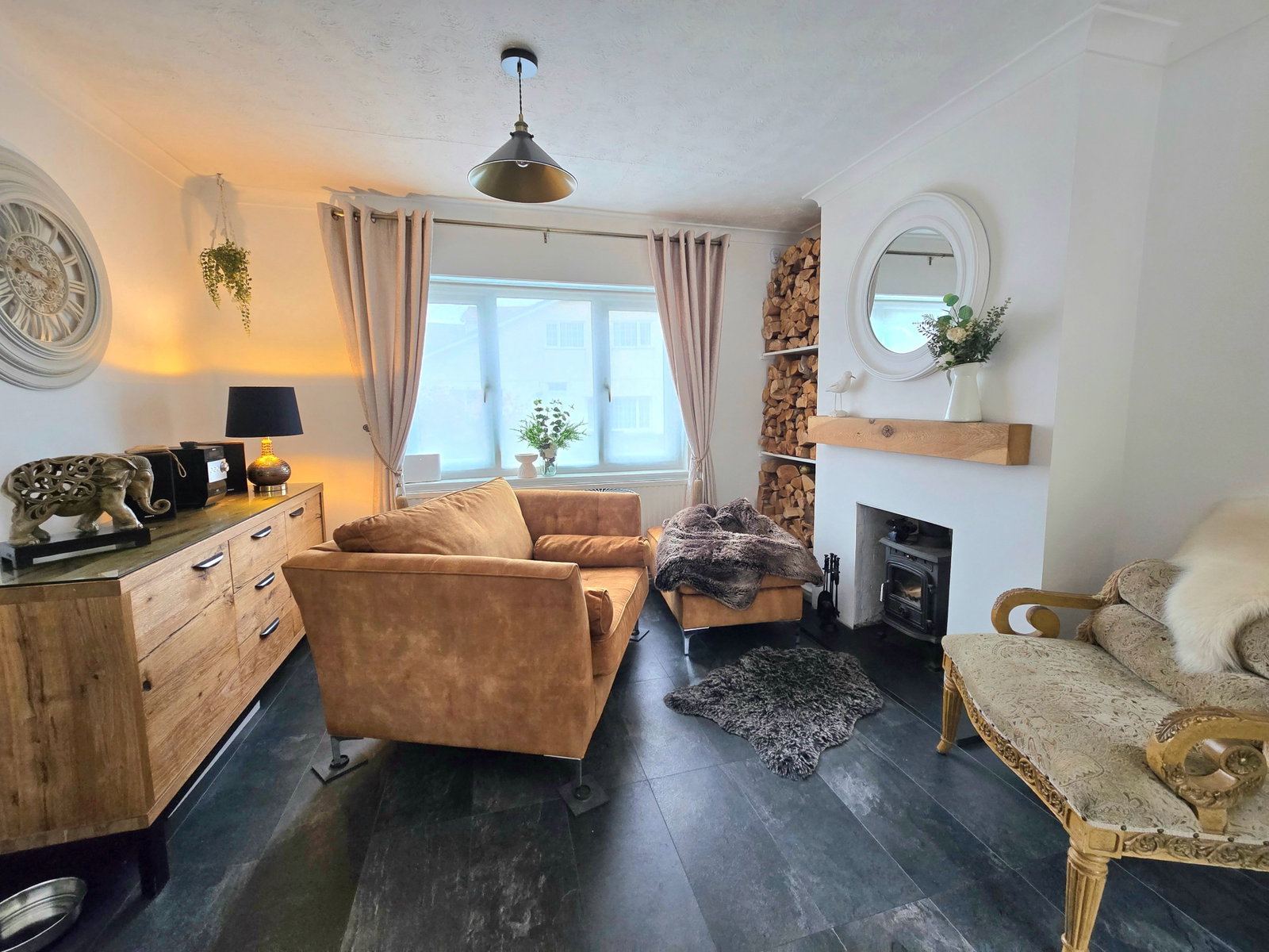 Bungalow in Neath
