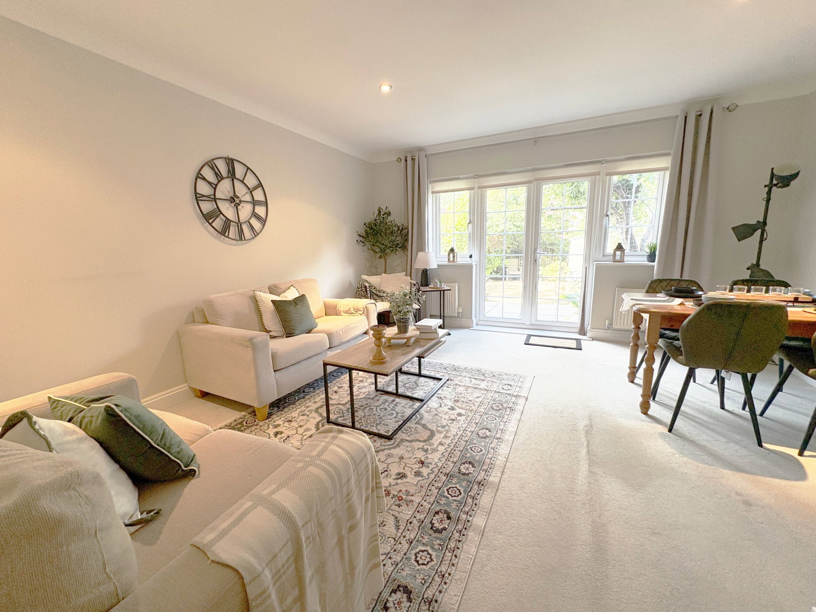 Detached House for sale in Bordon, Sycamore Road, Lindford, Bordon, GU35 0RD, 1432 m²