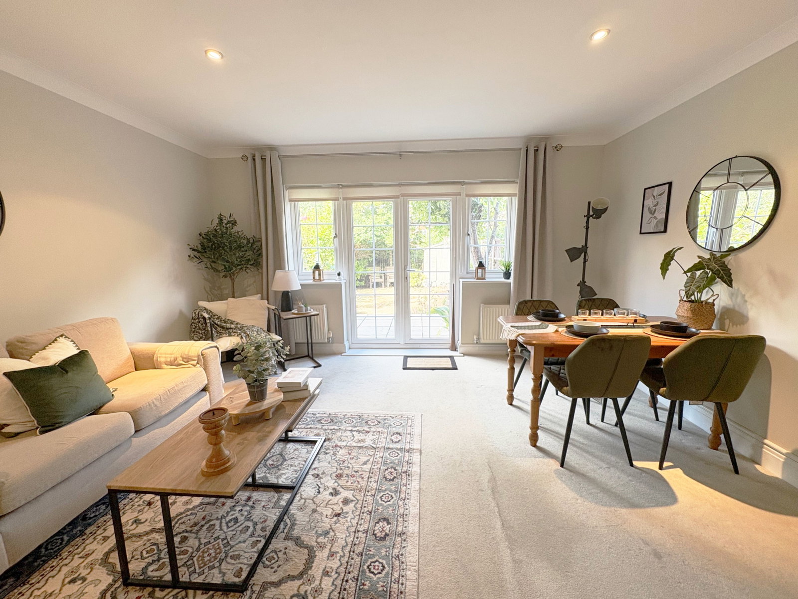 Detached House for sale in Bordon, Sycamore Road, Lindford, Bordon, GU35 0RD, 1432 m²