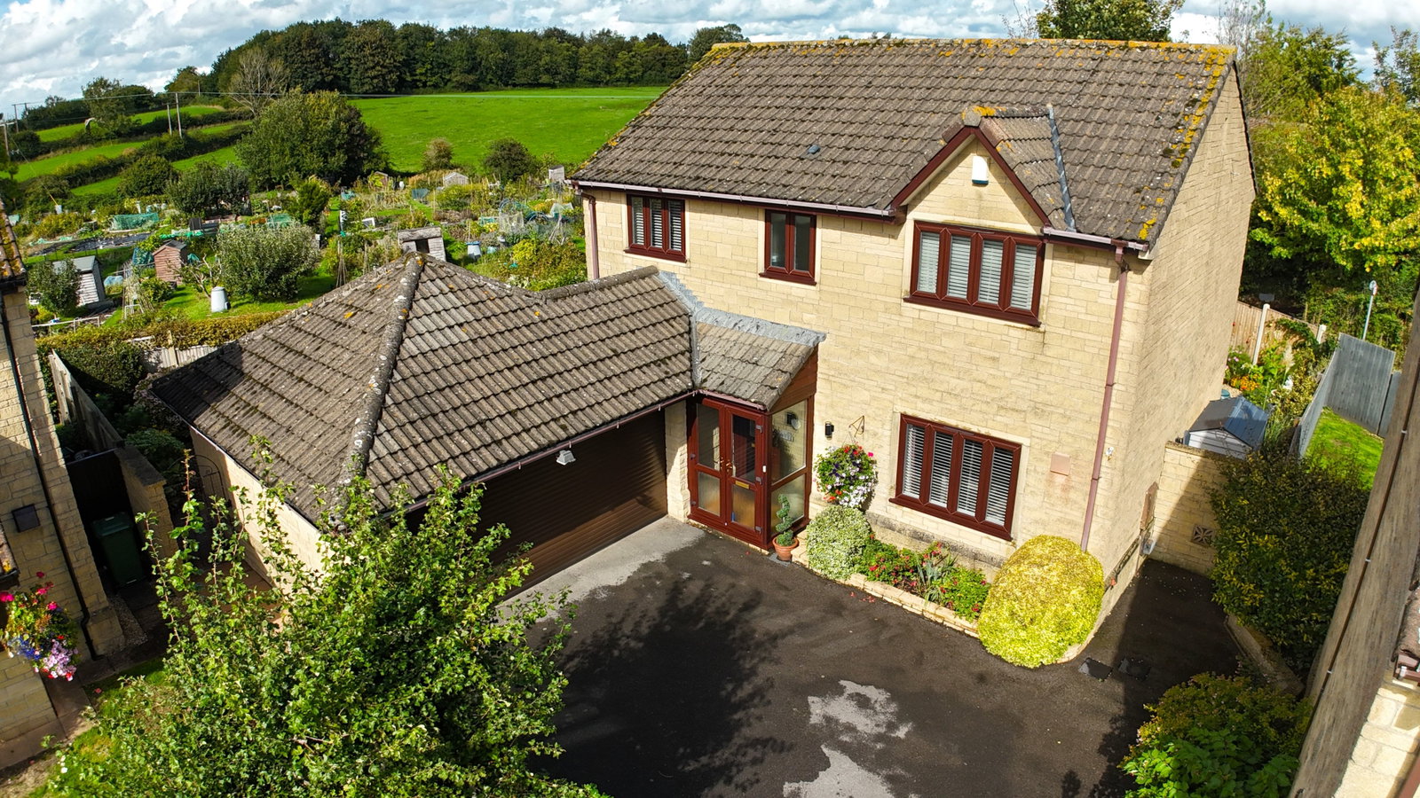 Detached House in Bath
