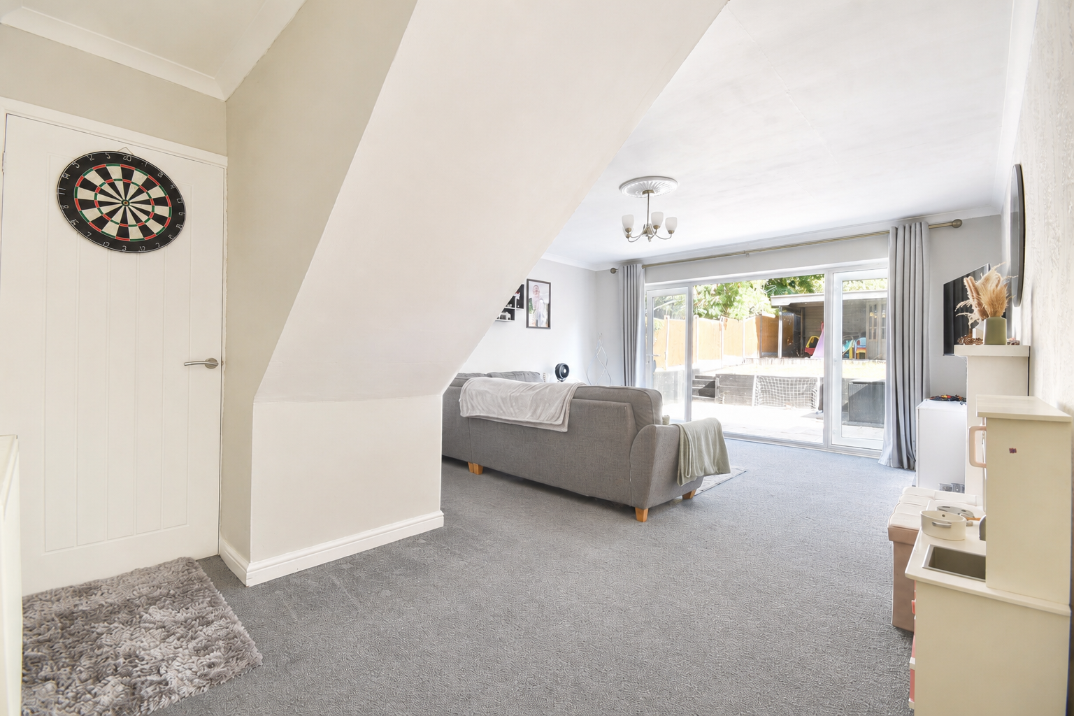 Semi Detached House in Swadlincote 2