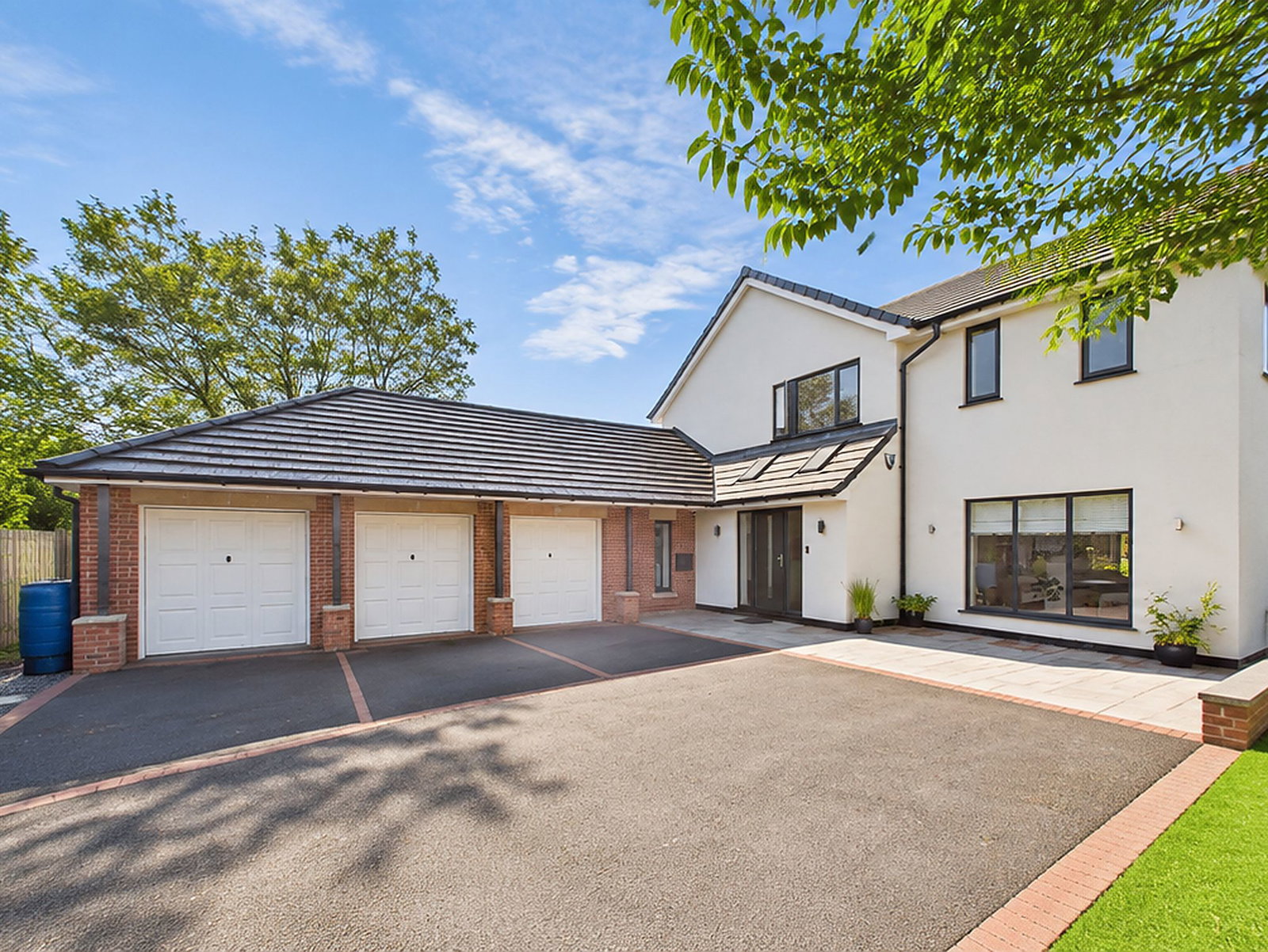 Detached House for sale in Mansfield, The Avenue, Mansfield, NG18 4PD, 2722 m²